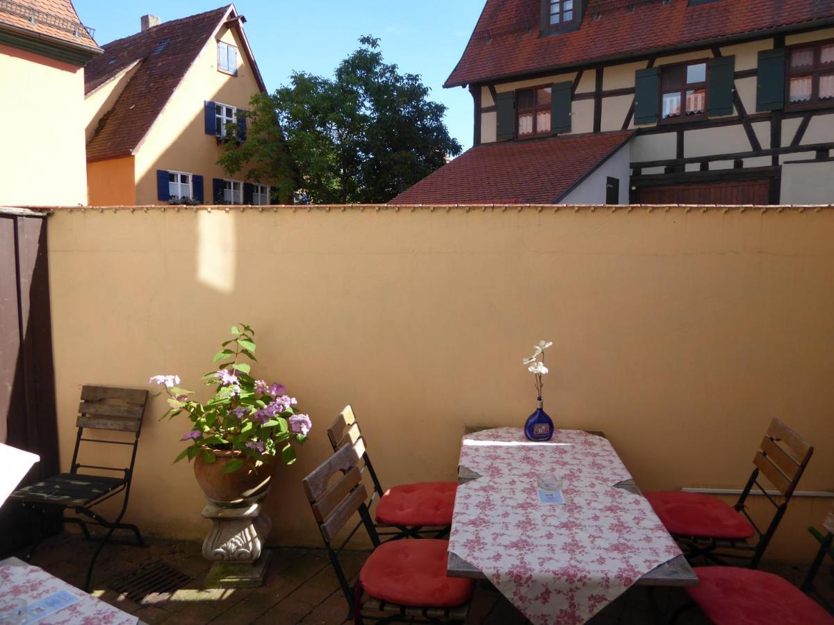 Hotel Haus Appelberg Динкельсбюль Экстерьер фото